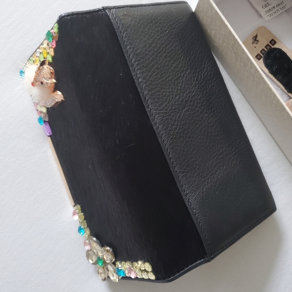 GENUINE LEATHER WALLET WITH HANDMADE JEWELS - Picture 7 of 14